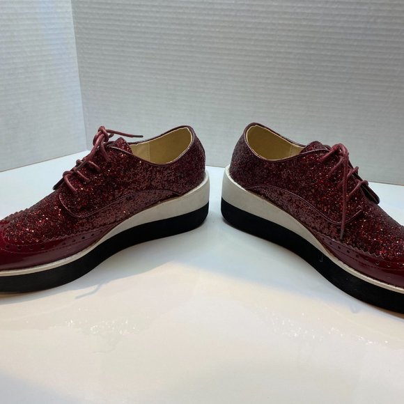 BRAND NEW Kalya Maroon Oxford Sneakers - Picture 5 of 12
